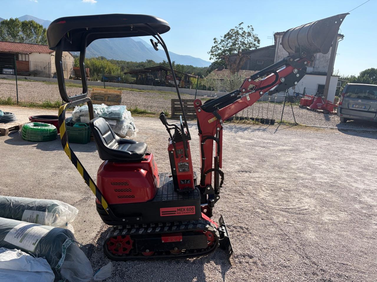 Escavatorino mex 600