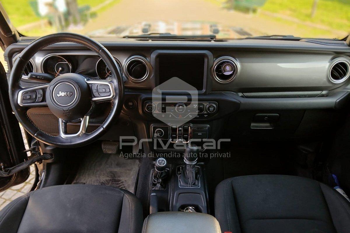 JEEP Wrangler Unlimited 2.0 Turbo Sahara