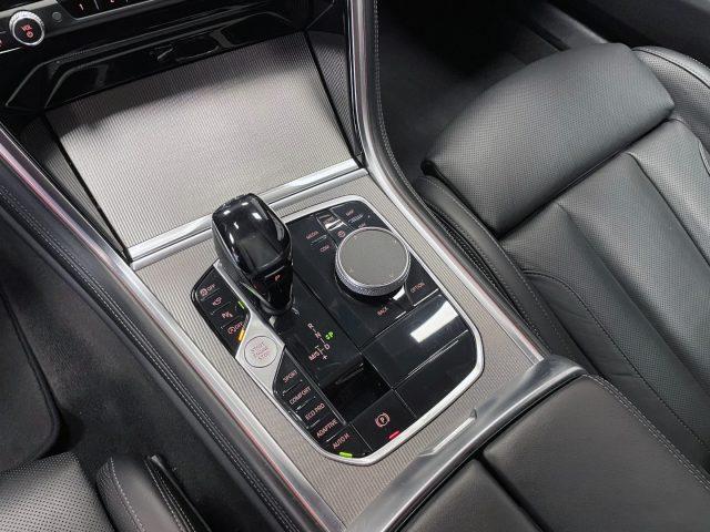BMW 840 D COUPE XDRIVE CARBON CORE M-SPORT AUTO