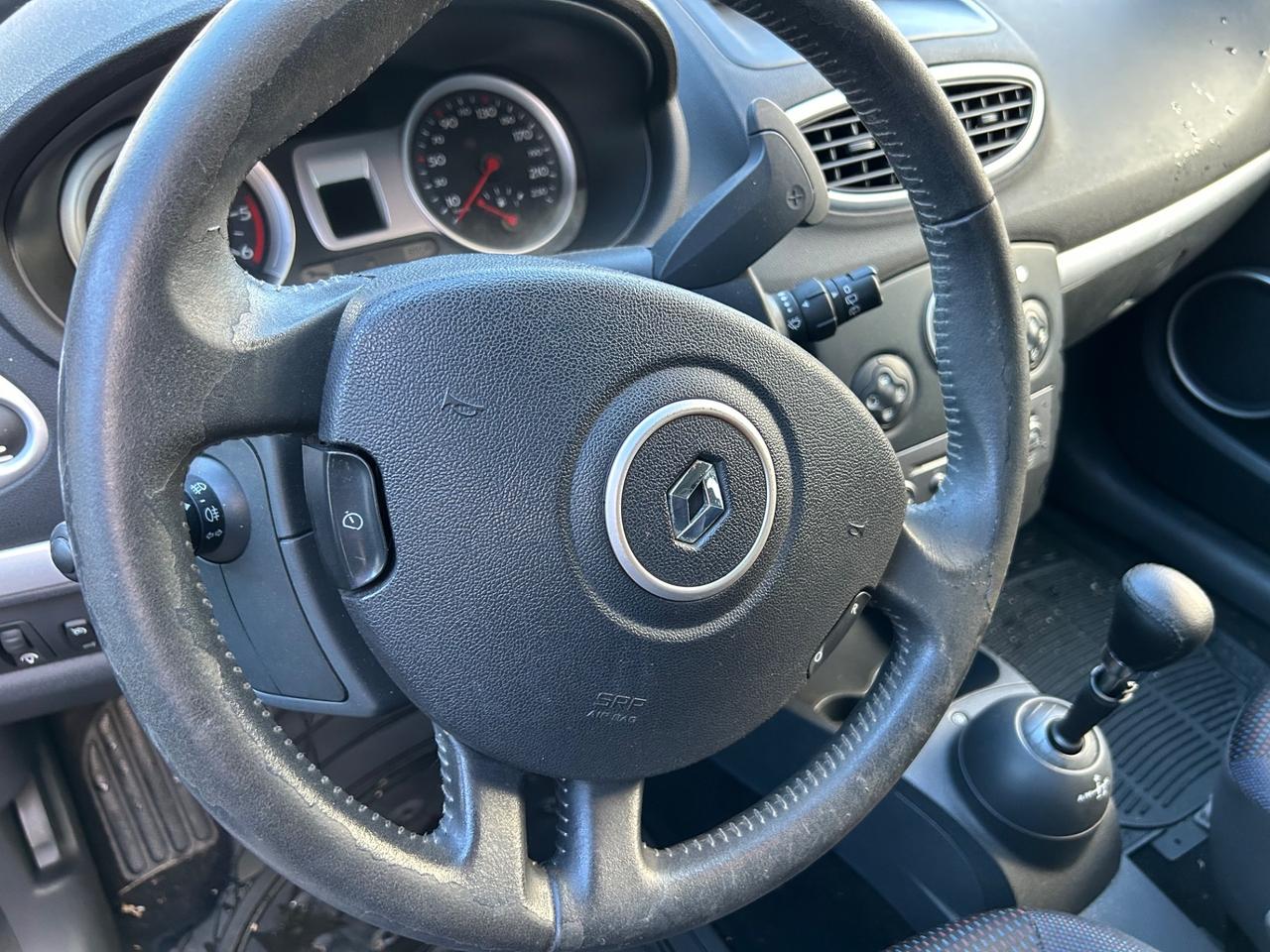 Renault Clio 1.5 dCi 85CV 5 porte AUTOMATICA