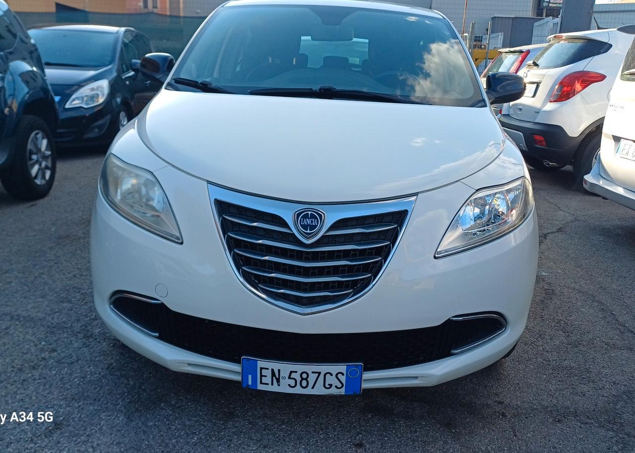 Lancia Ypsilon 1.2 69 CV 5 porte GPL Ecochic Gold