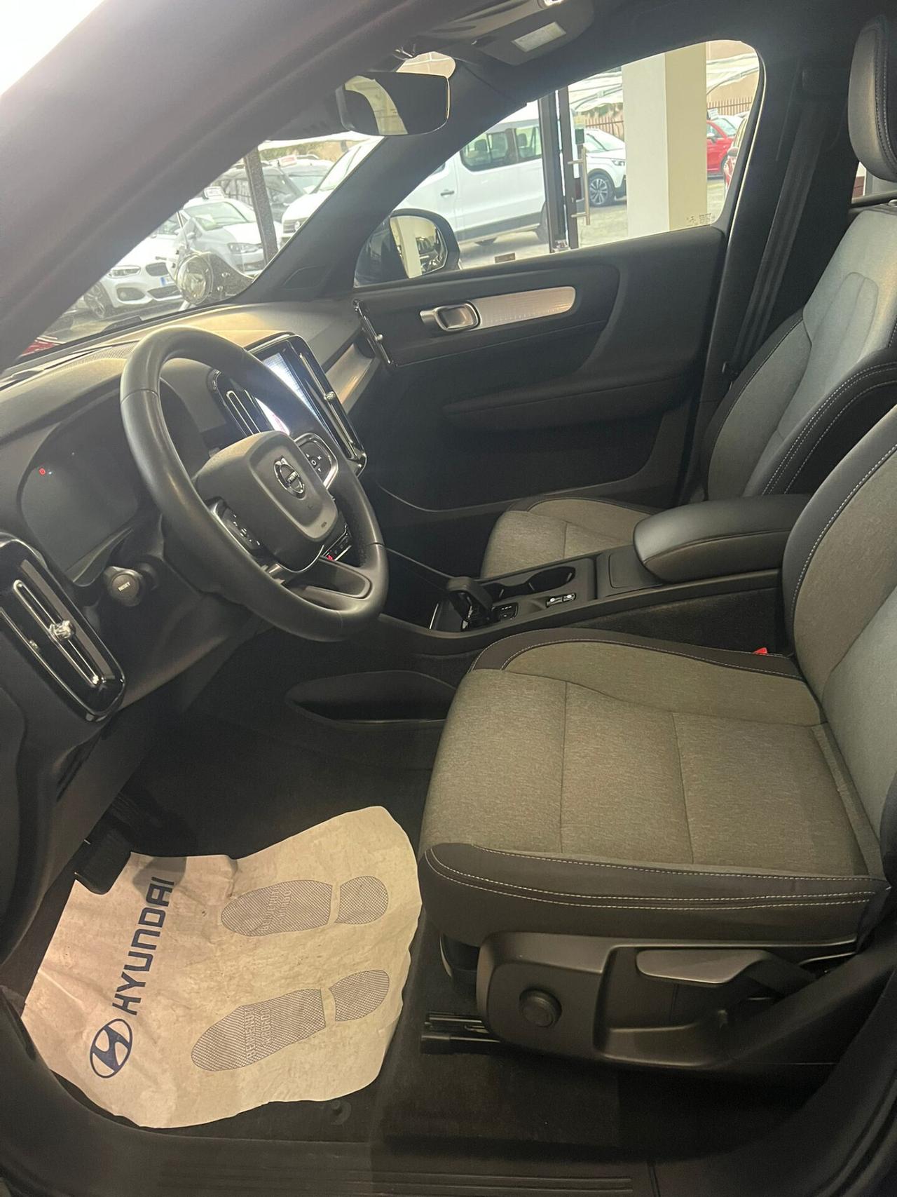 Volvo XC40 T3 Geartronic R-design