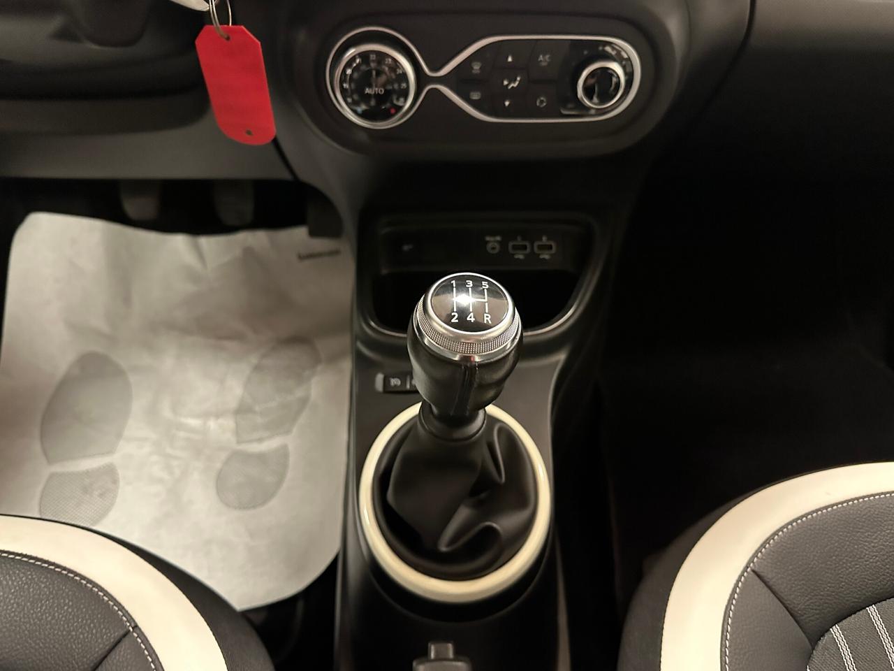 Renault Twingo SCe 65 CV Intens - 2021