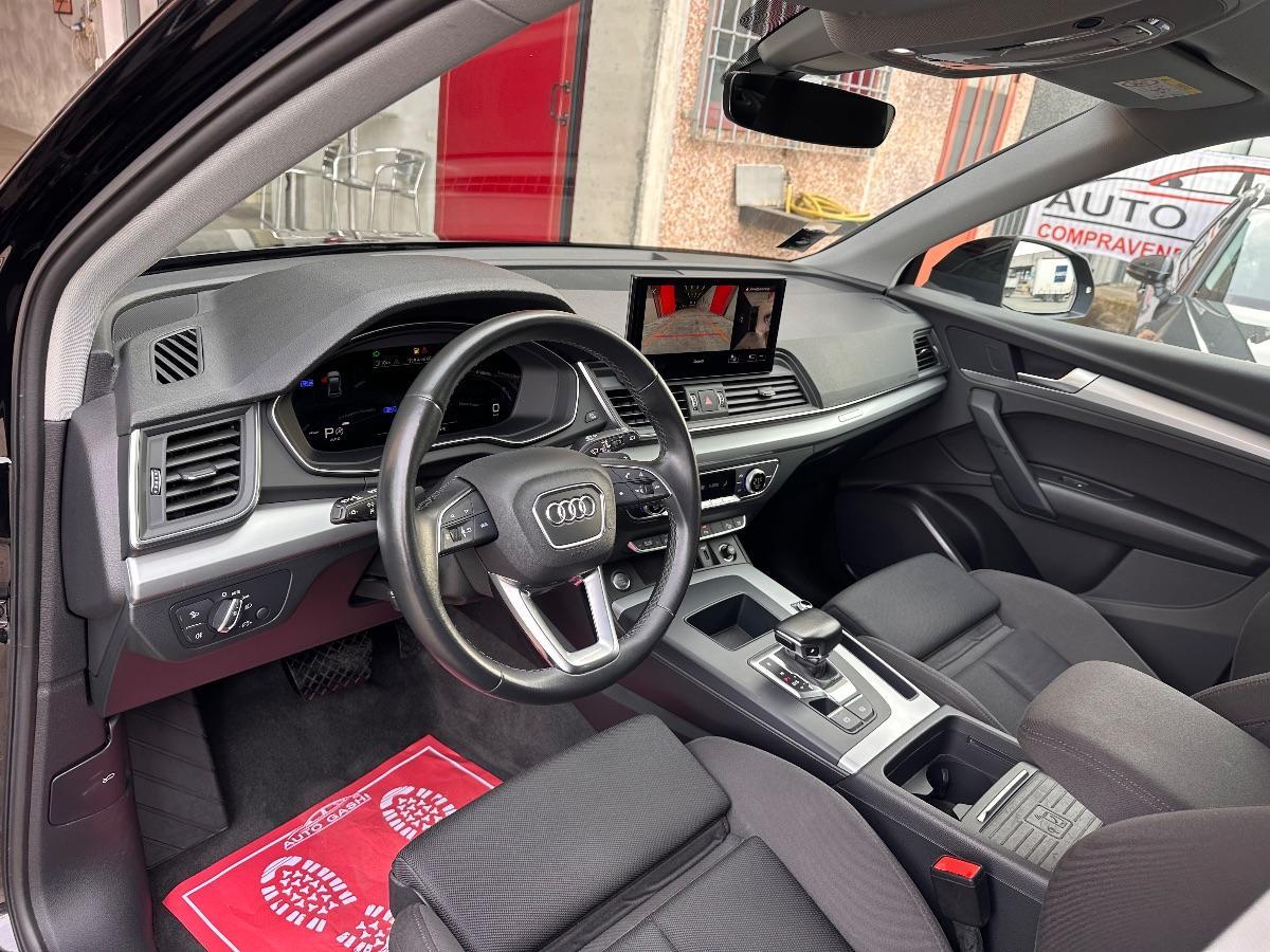 AUDI - Q5 - 40 TDI quattro S tronic Business