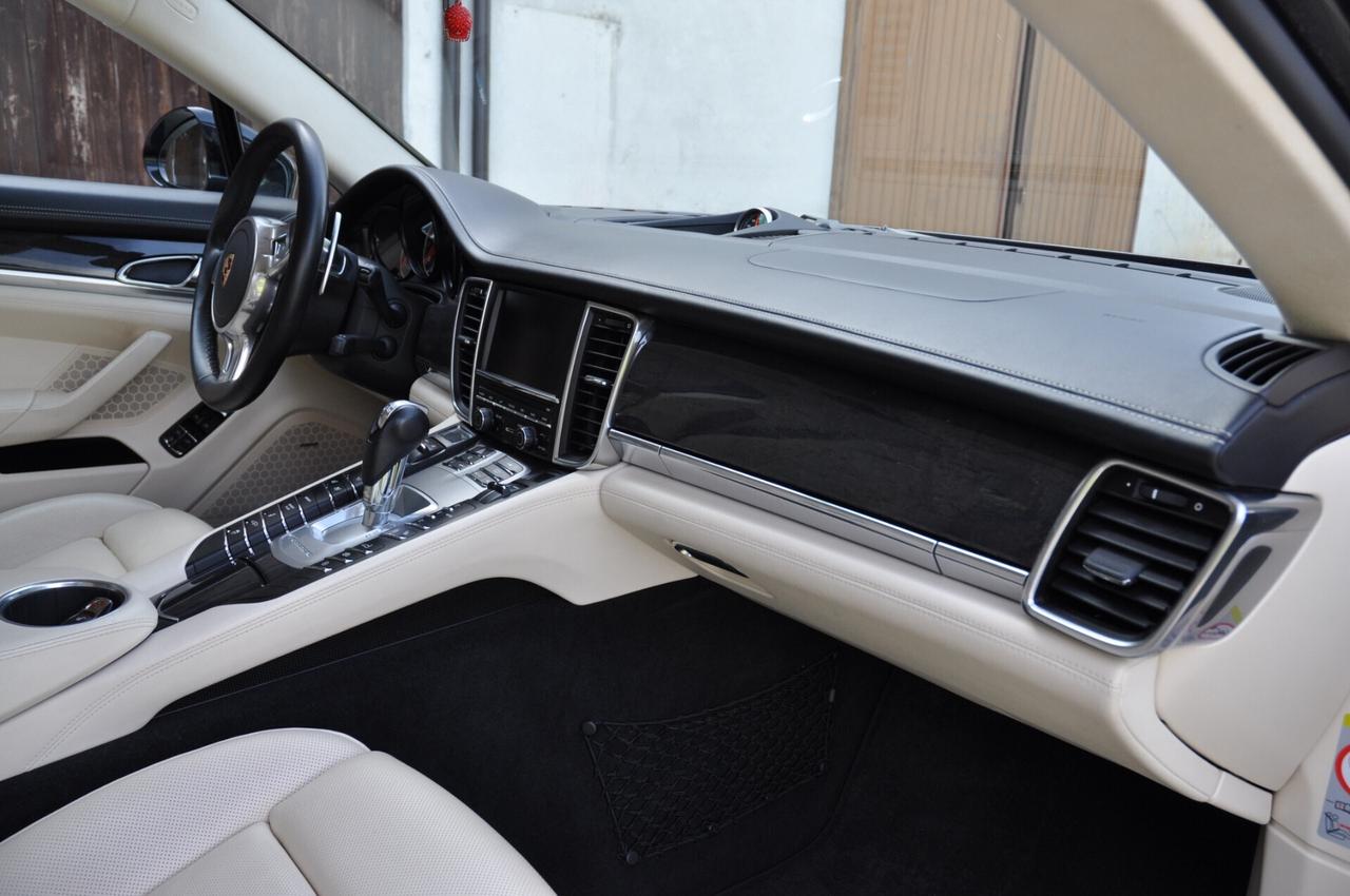 Porsche Panamera 4.8 Turbo S