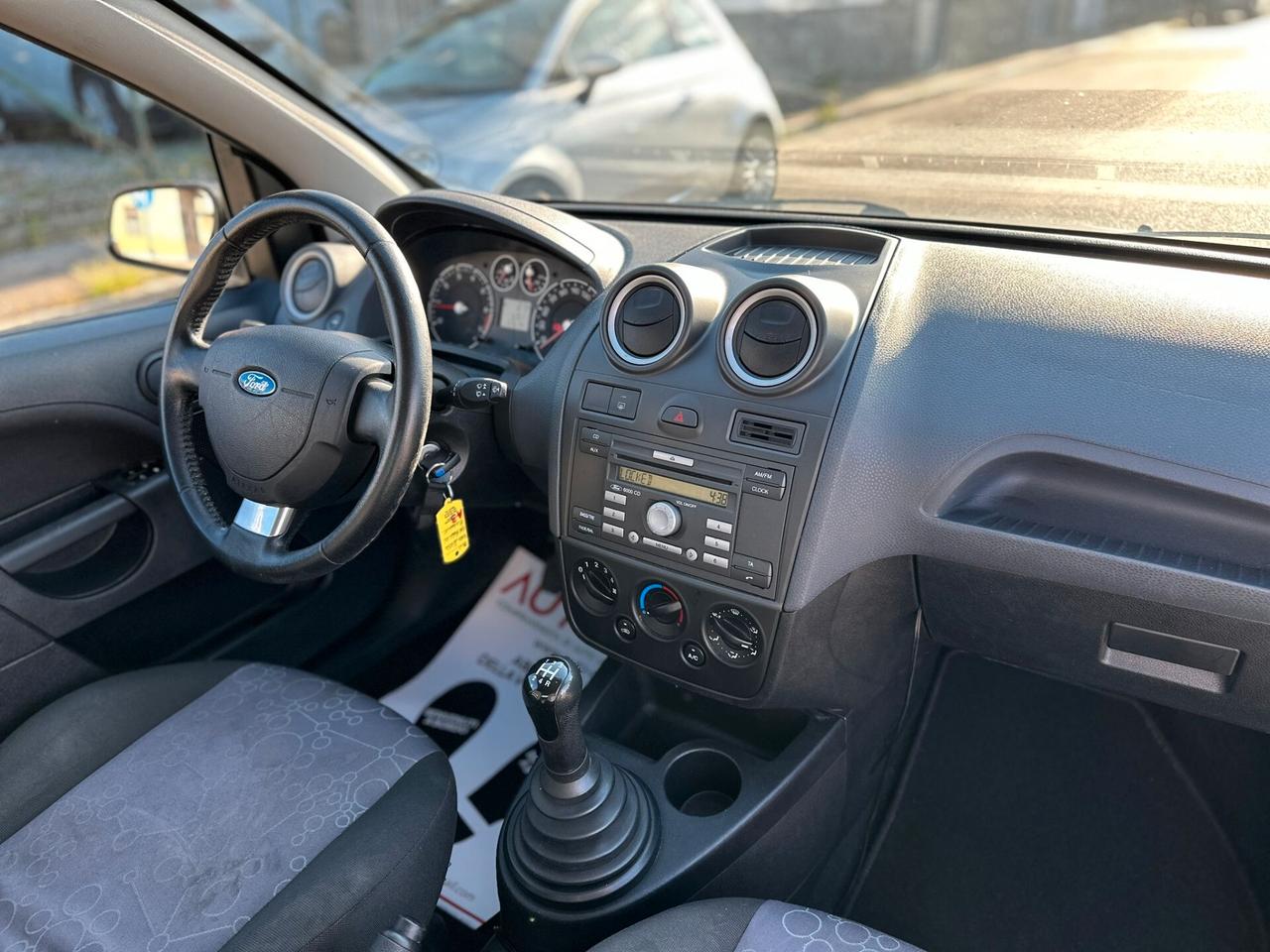 Ford Fiesta 1.2 16V 3p. Ghia