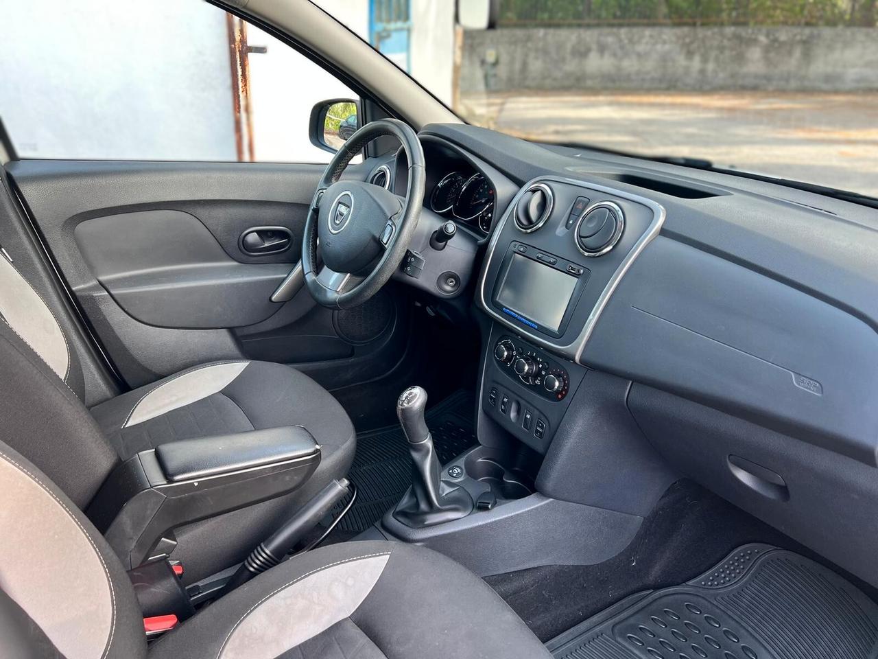 DACIA STEPWAY 0.9 TCe TurboGPL - 2016