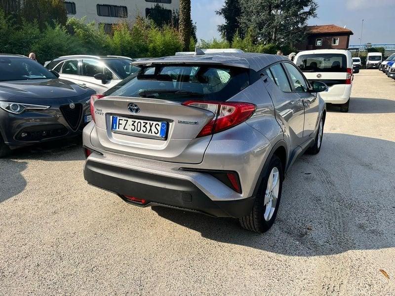 Toyota C-HR 1.8 Hybrid E-CVT Dynamic