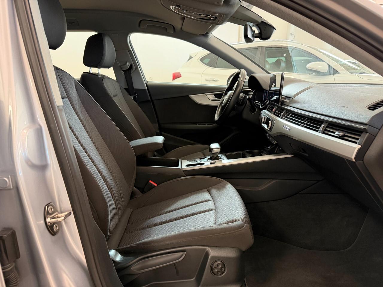 Audi A4 Avant 40 TDI Quattro S-tronic S-Line