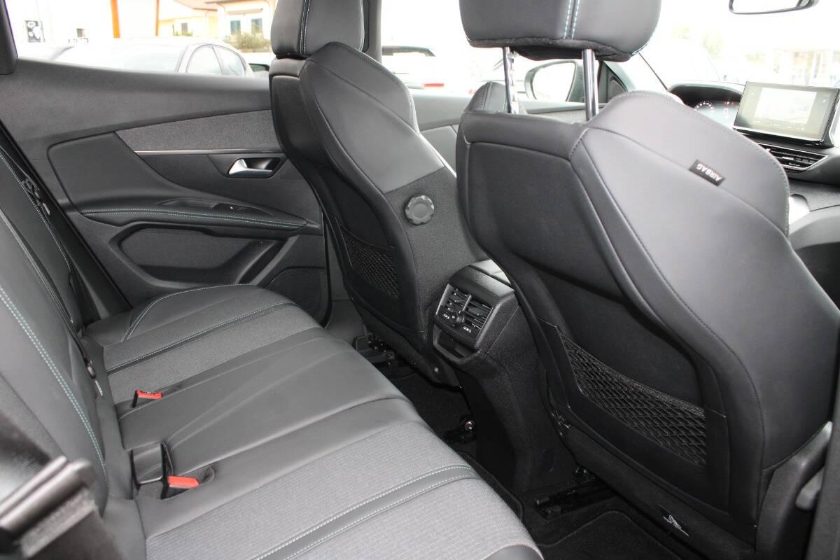 Peugeot 3008 II 1.5 bluehdi Allure Pack s&s 130cv eat8