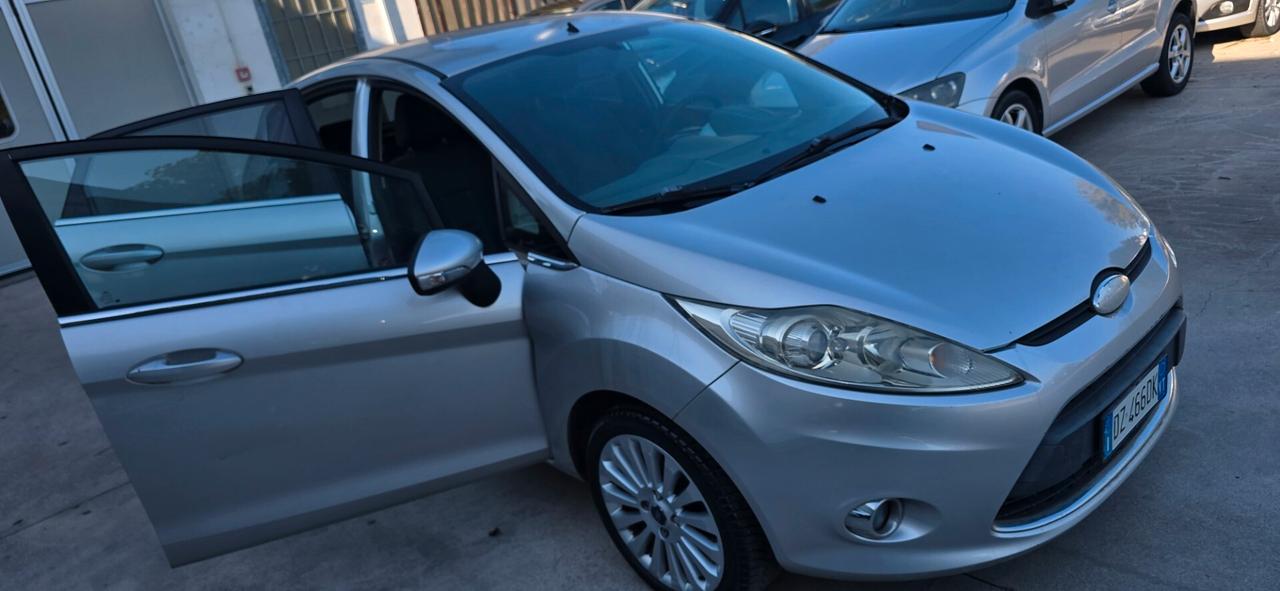 Ford Fiesta 1.4 TDCi 5p. Ghia