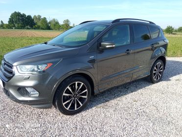 Ford Kuga 2.0 TDCI 150 CV S&S 4WD Powershift ST-Line