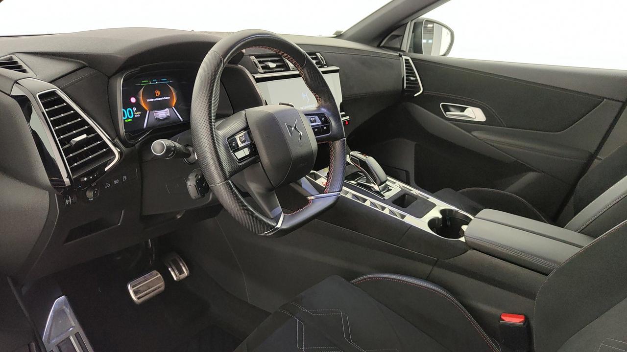 DS DS7 1.6 e-tense phev Performance Line+ 225cv auto