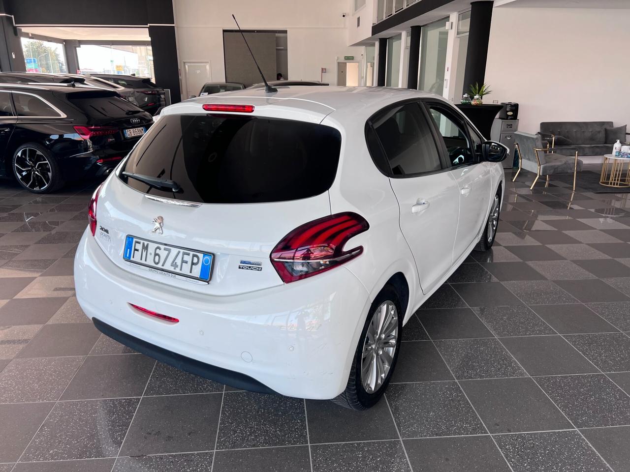 Peugeot 208 PureTech 82 5 porte Access