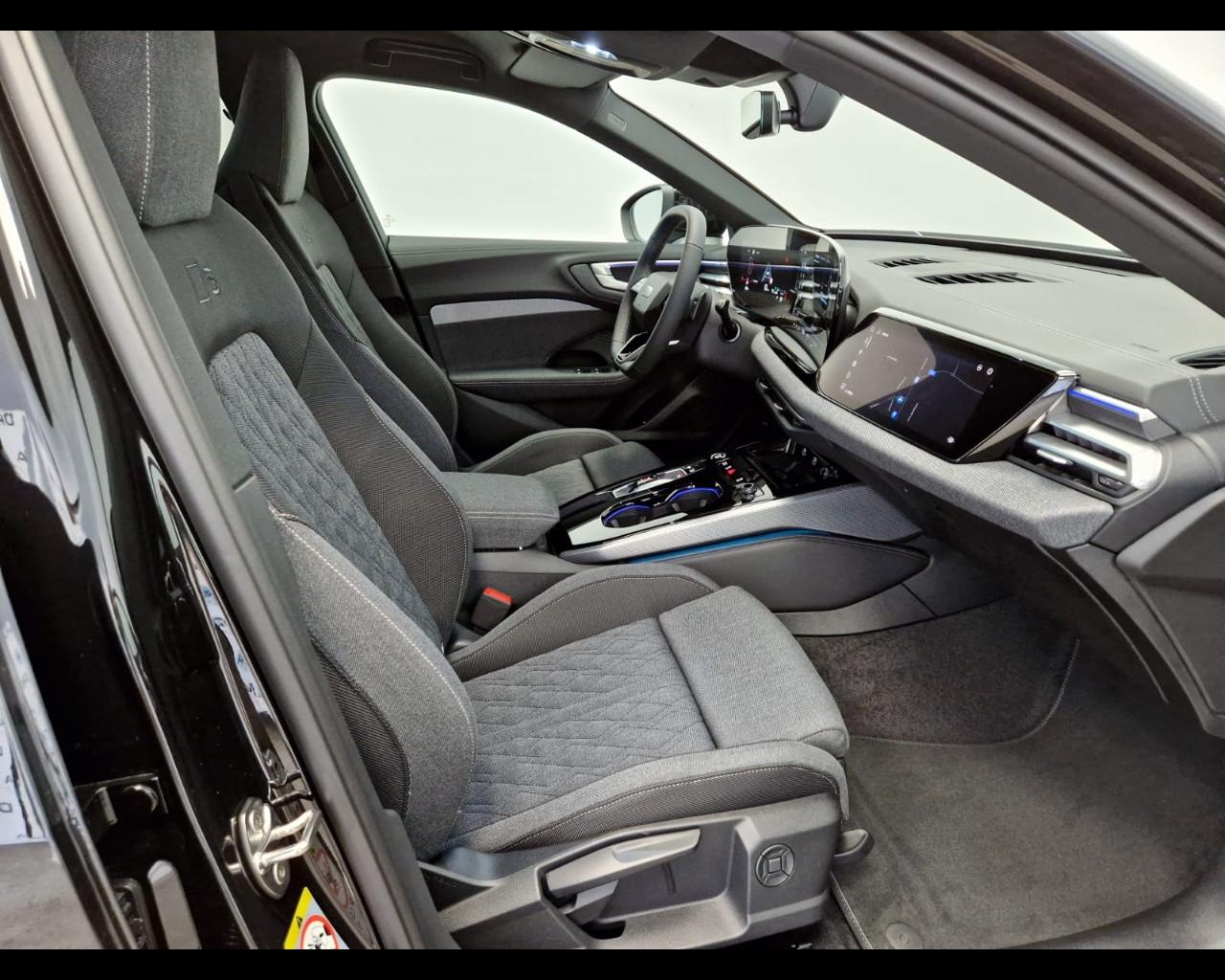 AUDI A5 AVANT - A5 AVANT TFSI 150 KW S TRONIC S LINE MY25