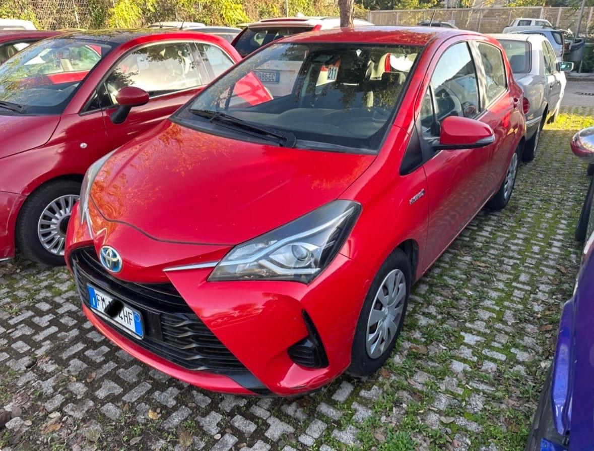 Toyota Yaris Benzina Ibrida Neopatentati 2018