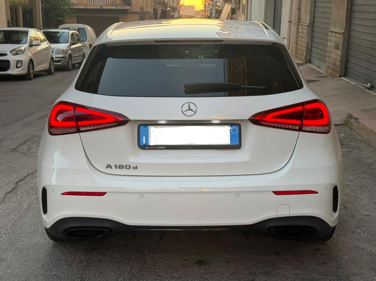 Mercedes-benz A 180 d Automatic Premium night edition