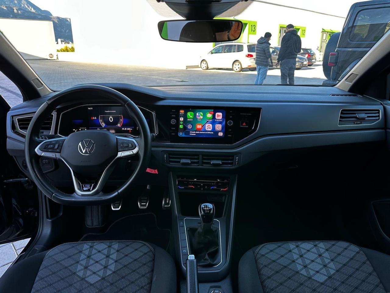 Volkswagen Polo 1.0 TSI R-Line ADATTA A NEOPATENTATI