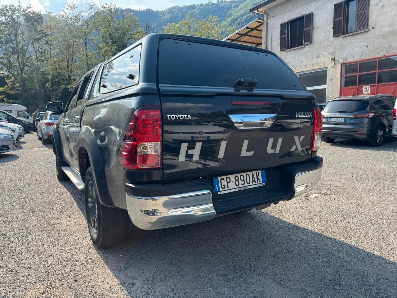 Toyota Hilux 2.4 D-4D 4WD 4 porte Double Cab Executive