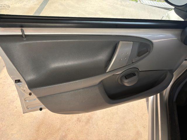 TOYOTA Aygo 1.0 12V VVT-i 5 porte OK NEOPATENTATI 5 PORTE