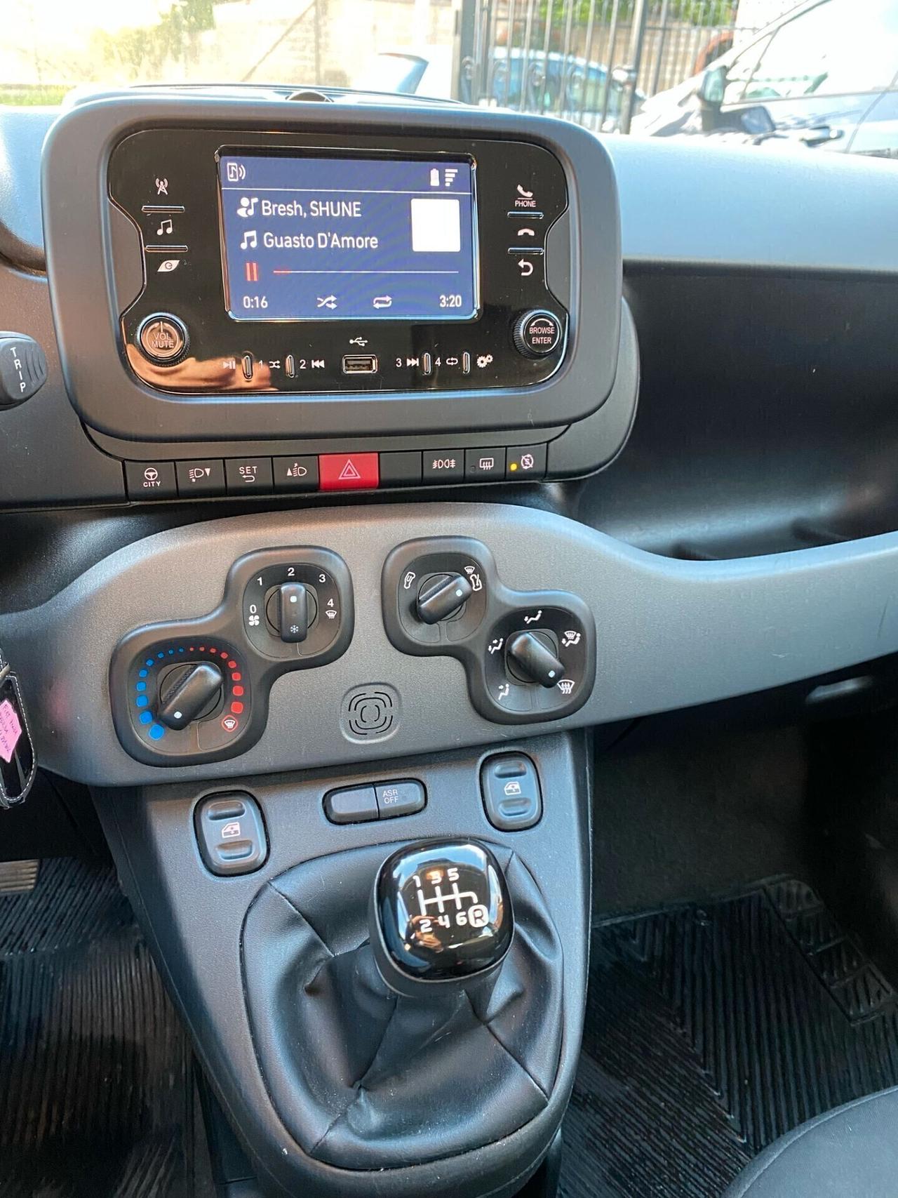 Fiat Panda 1.0 Hybrid City Life Ok Neop.