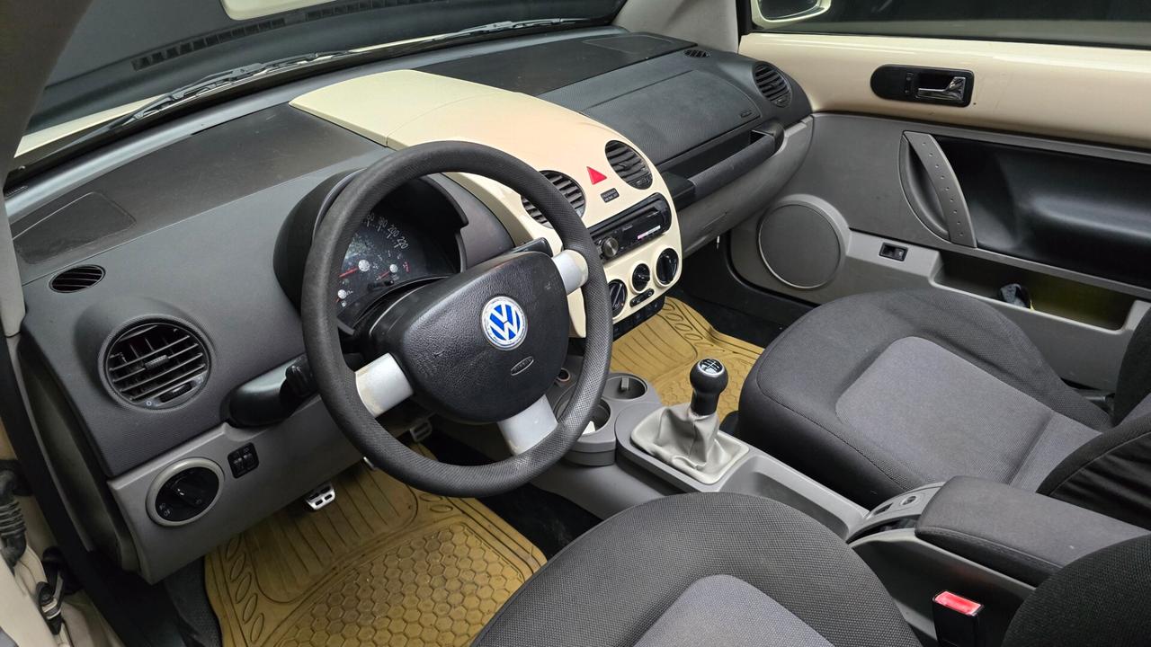 Volkswagen New Beetle 1.9 TDI 101CV Cabrio