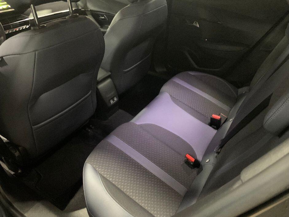 Peugeot 2008 PureTech 130 S&S Allure