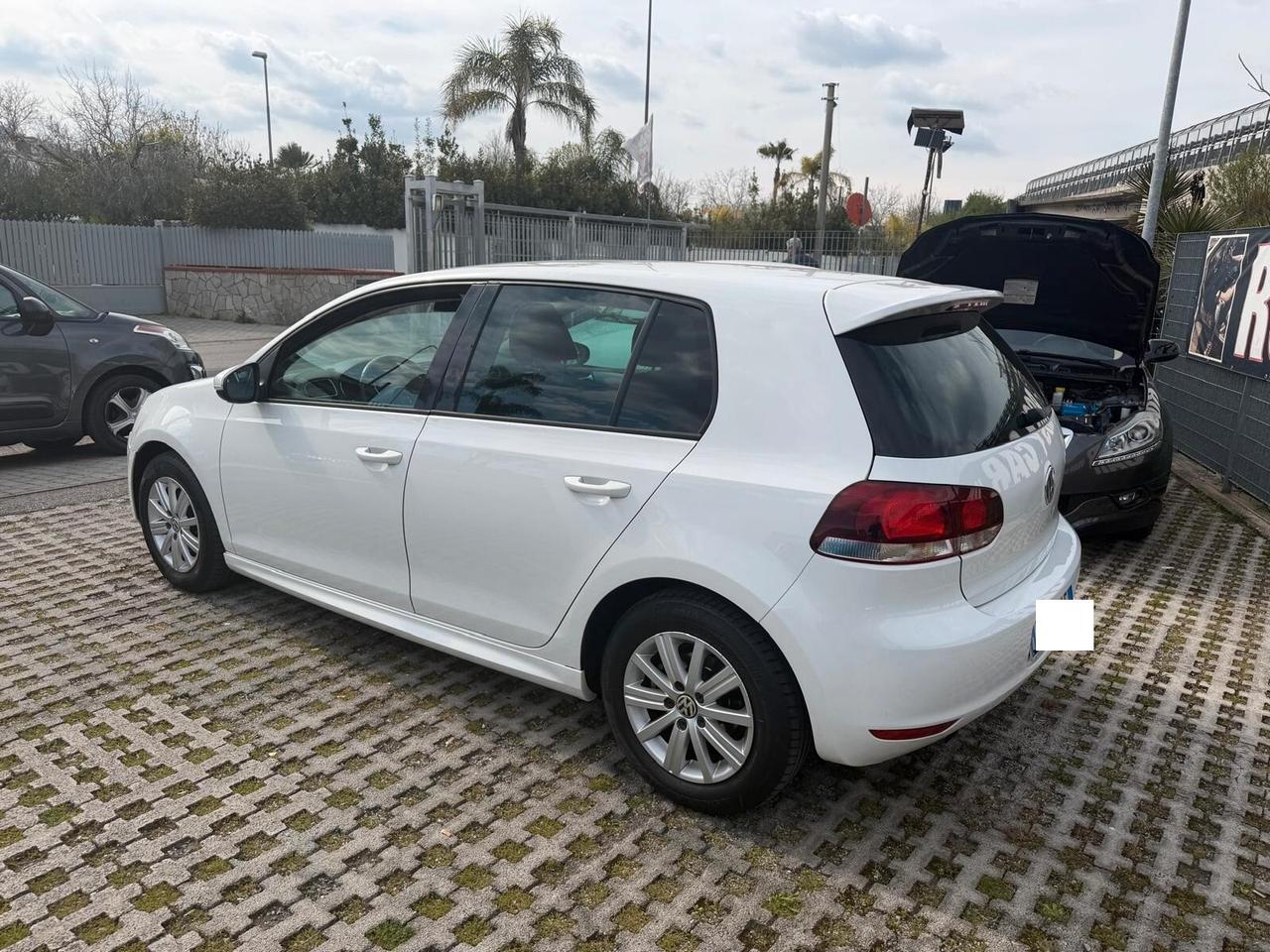 Volkswagen Golf 1.6 TDI DPF 5p. Highline-09/2010