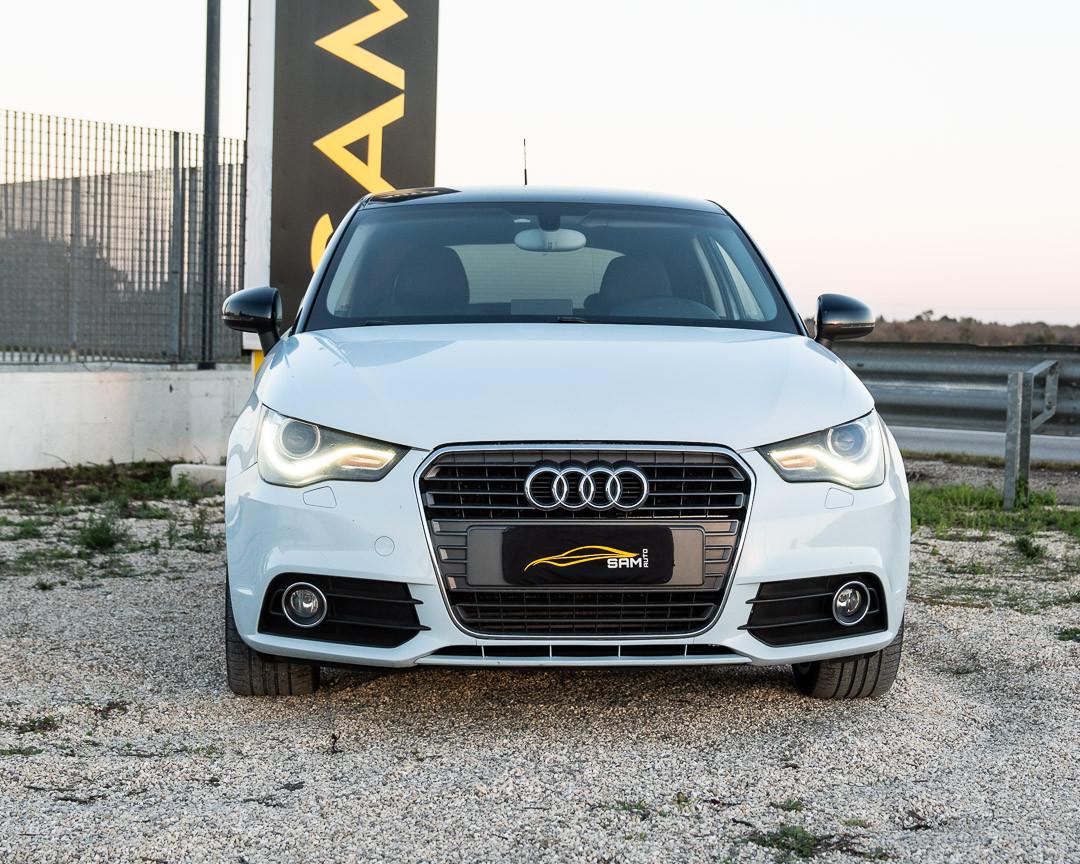 Audi A1 1.6 tdi attraction 105cv