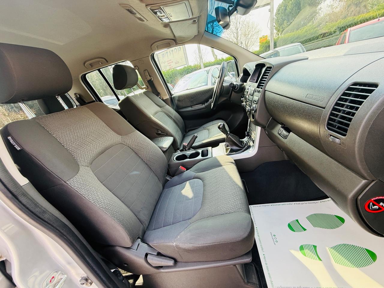 Nissan Navara 2.5 dCi 190CV 4 porte Double Cab XE