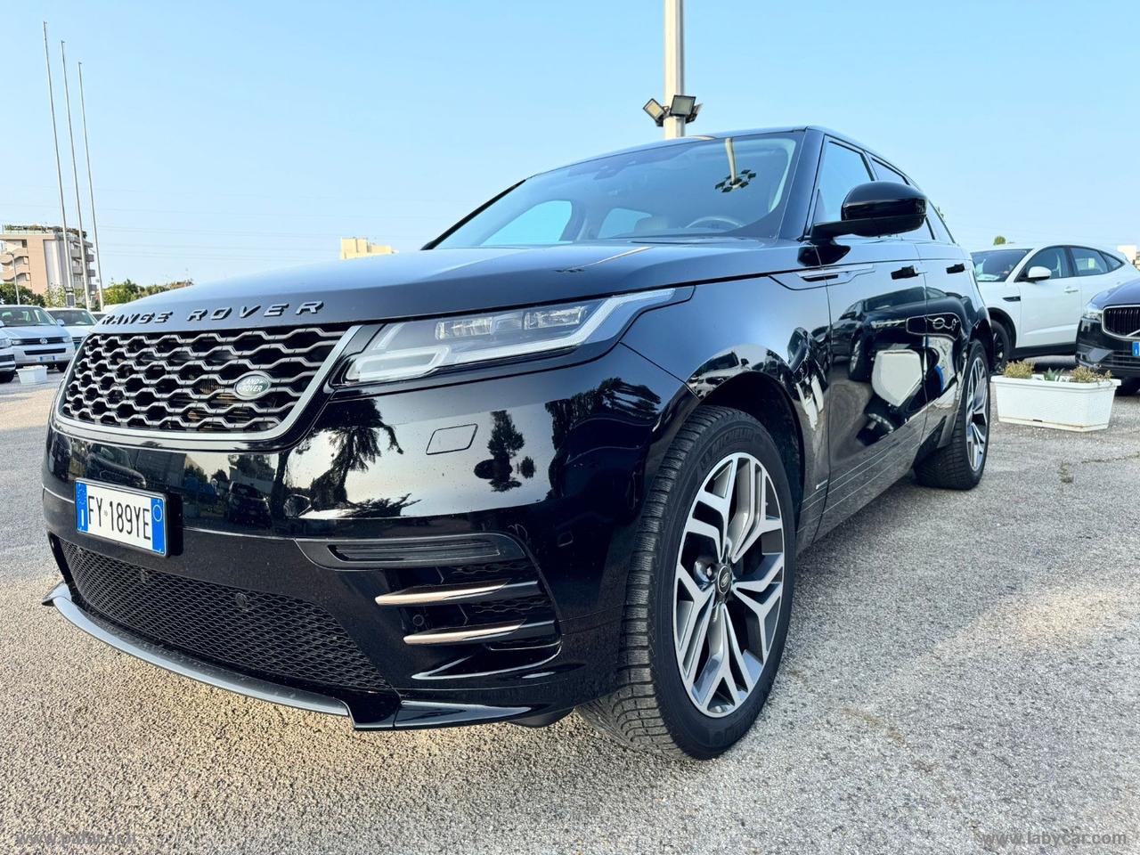 LAND ROVER RR Velar 2.0D 240 R-Dynamic HSE