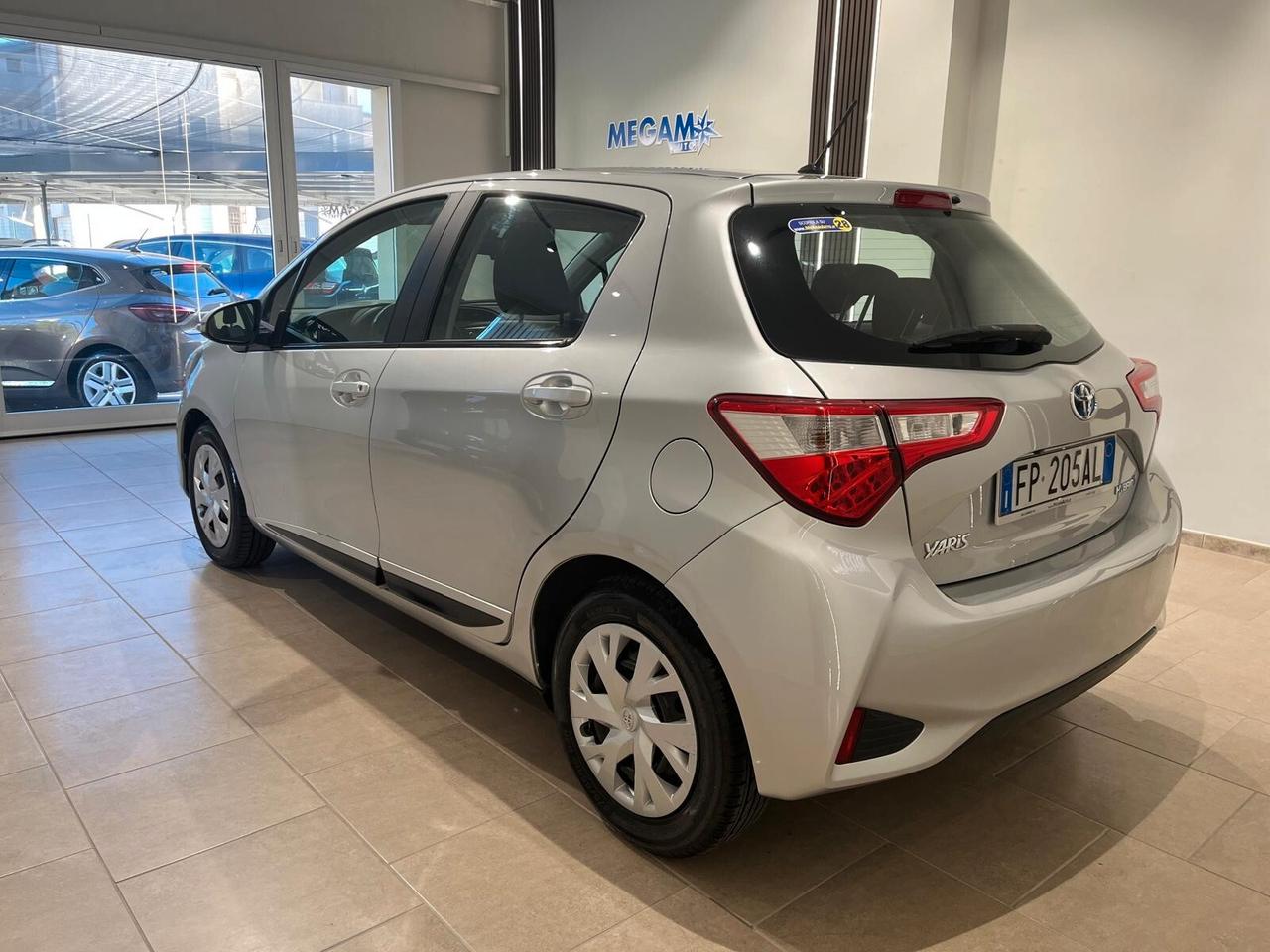 Toyota Yaris 1.5 Hybrid 5 porte Active