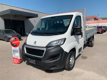 PEUGEOT Boxer Ribaltabile Trilaterale Cassone Fisso