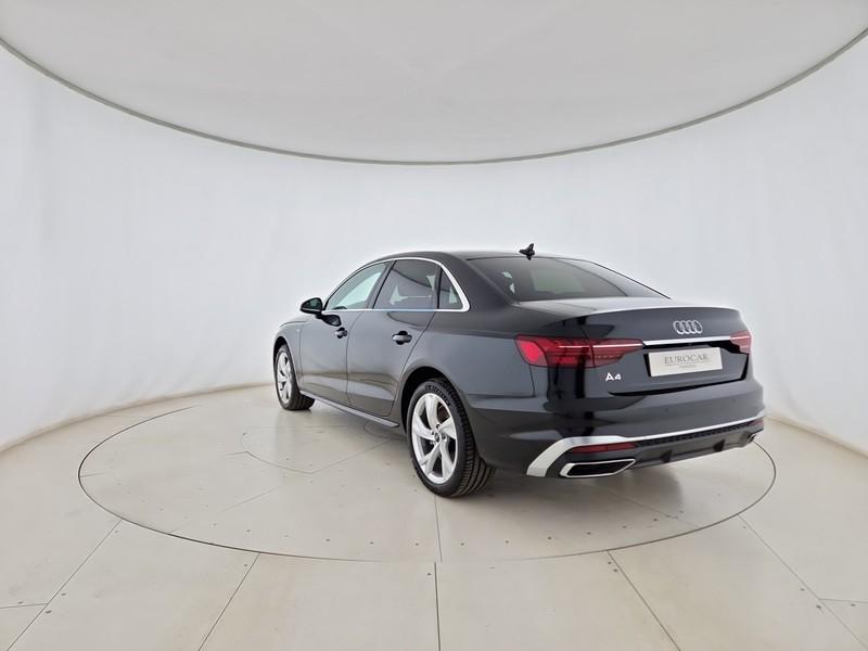 Audi A4 30 2.0 tdi mhev s line edition 136cv s-tronic