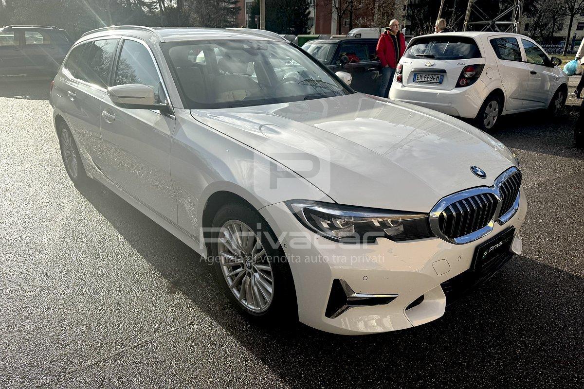 BMW 320d 48V Touring Luxury