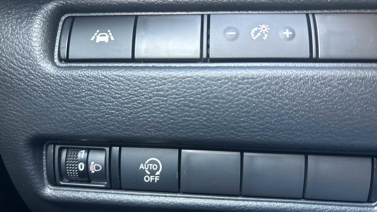 Nissan Juke 1.0 DIG-T 114 CV N-Connecta