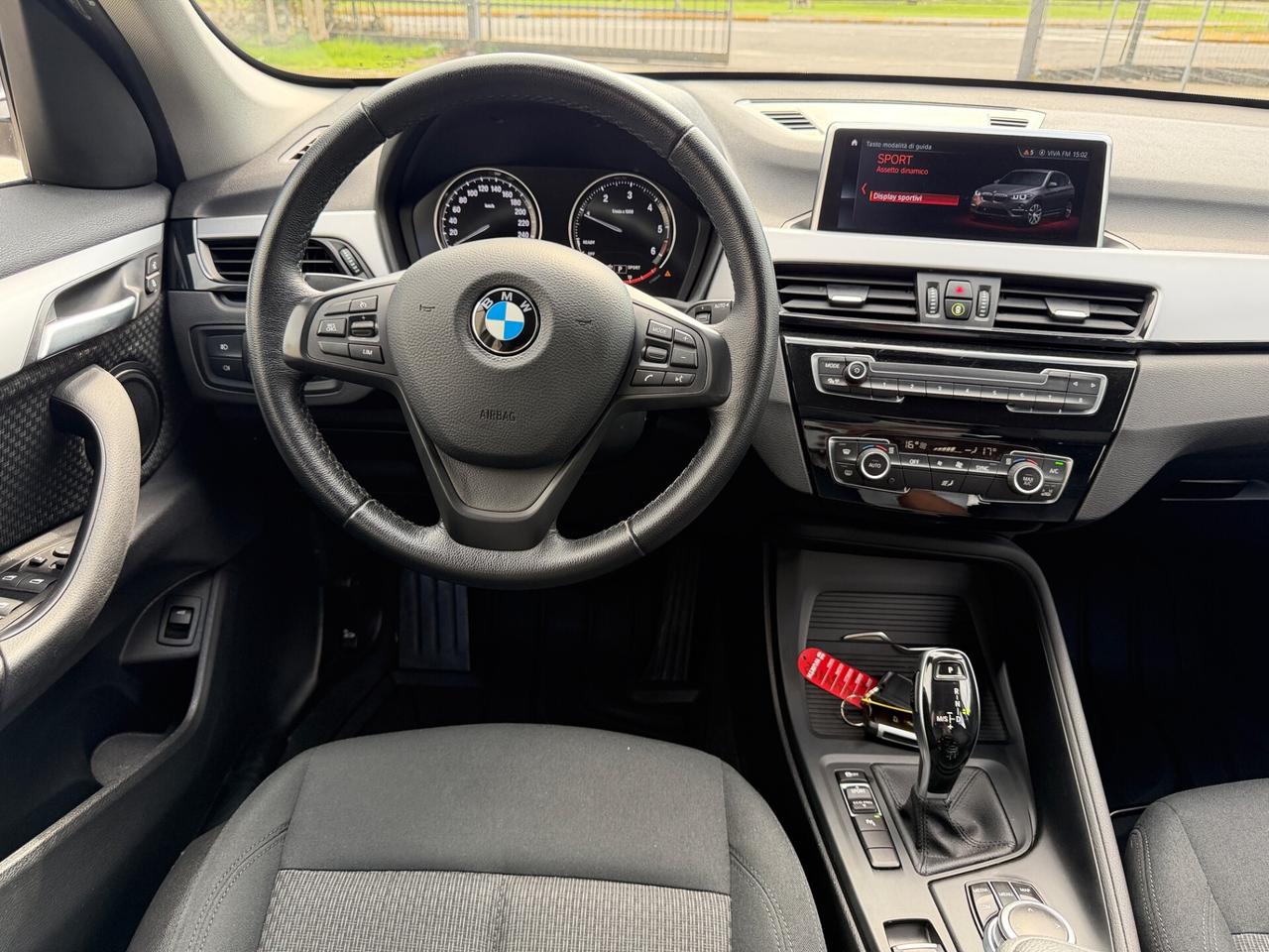 Bmw X1 sdrive16d Business Advantage FARI LED NAVI OK NEOPATENTATI