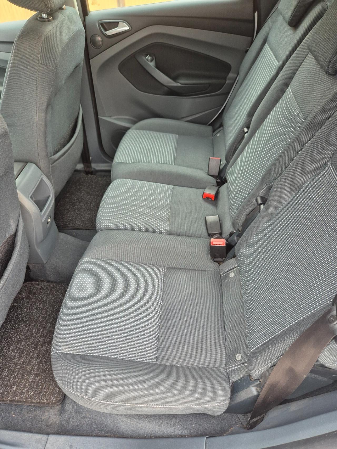 Ford C-Max 1.6 TDCi 115CV Titanium neopatentati