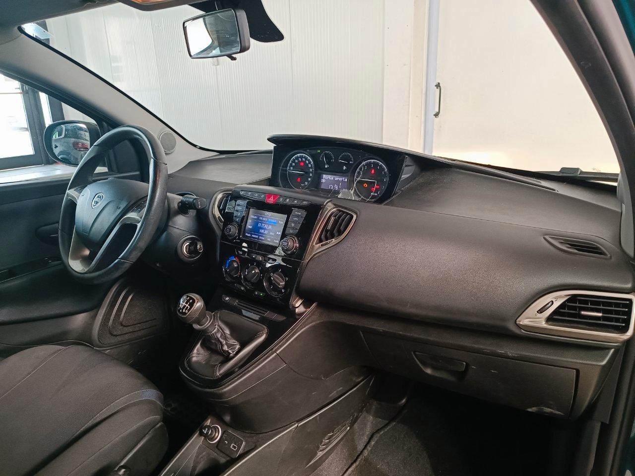 Lancia Ypsilon 5 Porte Ypsilon III 2015 1.0 firefly hybrid Gold s