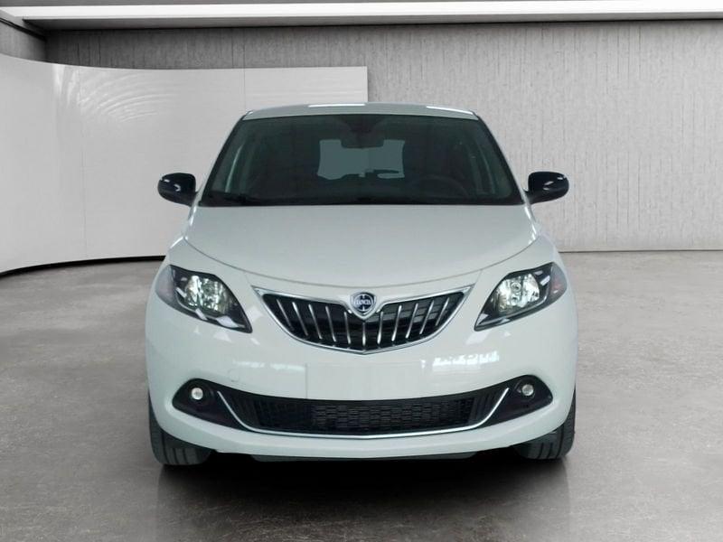 Lancia Ypsilon 1.0 firefly hybrid Gold s&s 70cv