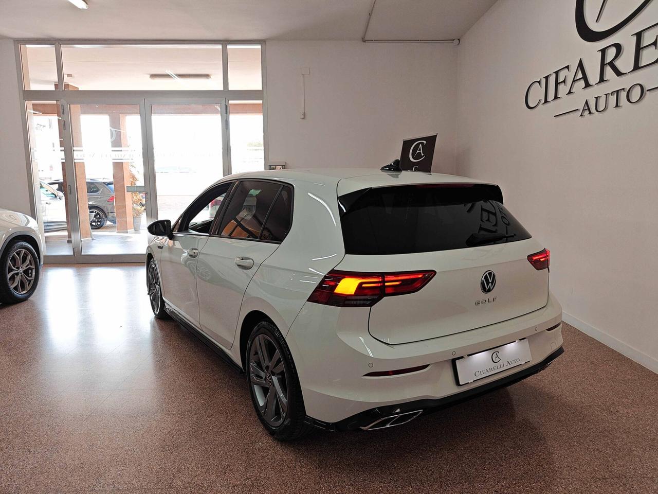 Volkswagen Golf 2.0 TDI 150 CV DSG SCR R-Line