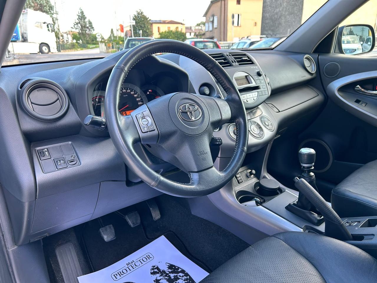 TOYOTA RAV4 2.2 D-CAT UNICO PROP. LUXURY TOP