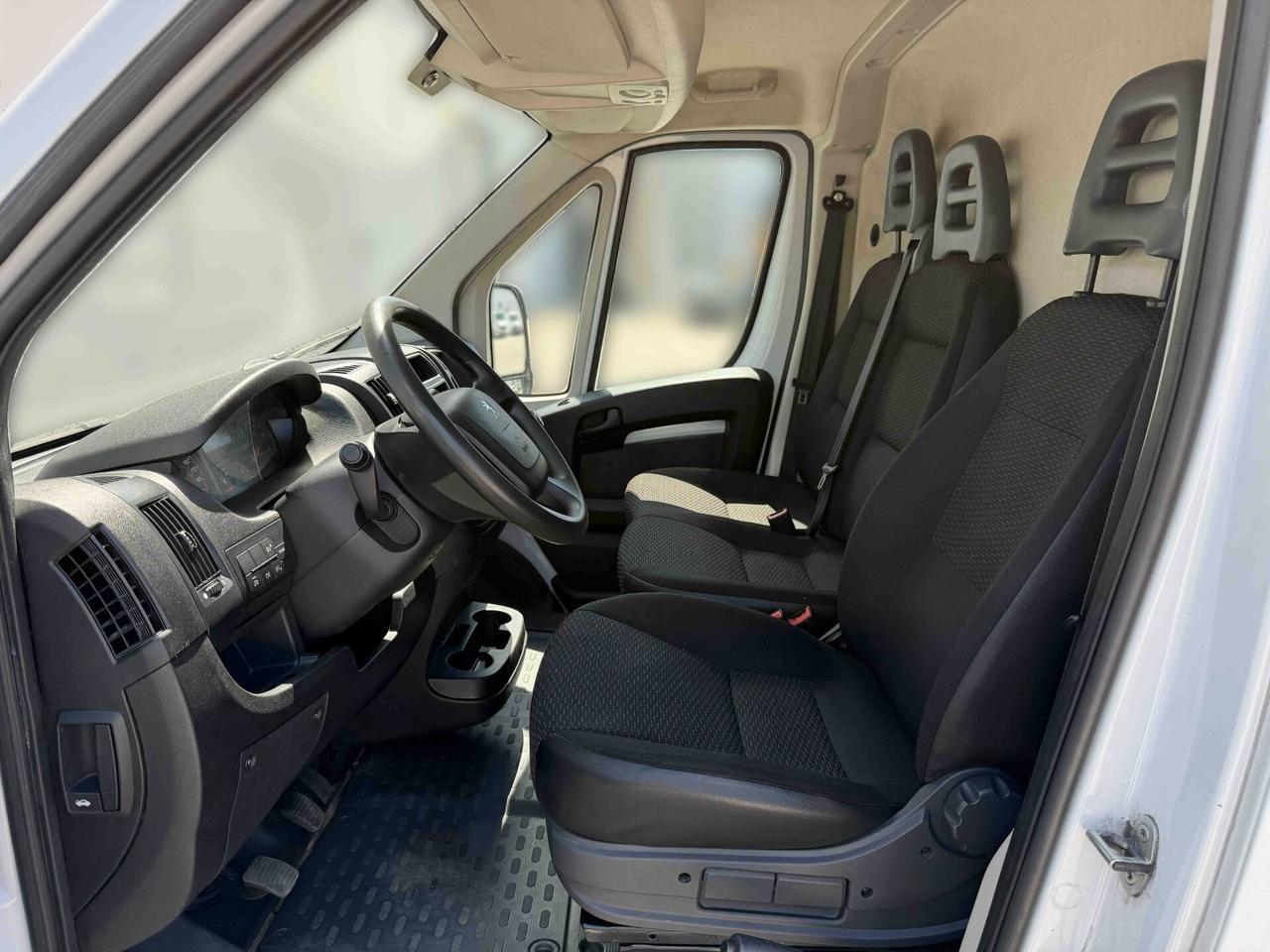 Peugeot Boxer 2.2 TD 140CV 3 posti L2H1