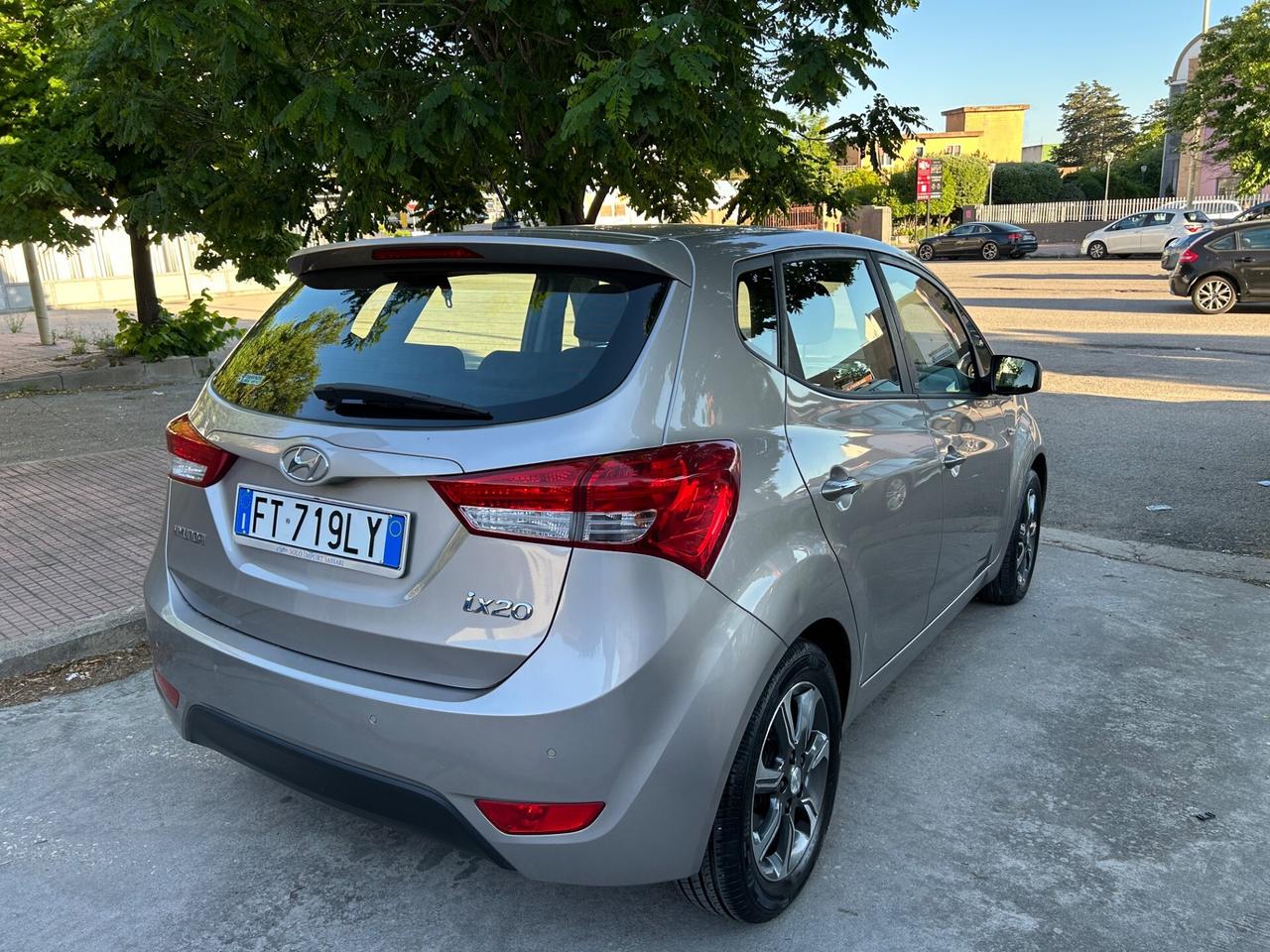 Hyundai iX20 KM. 68.000! Benzina