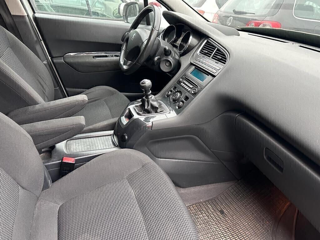 Peugeot 5008 2.0 HDi 150CV 5 POSTI Business