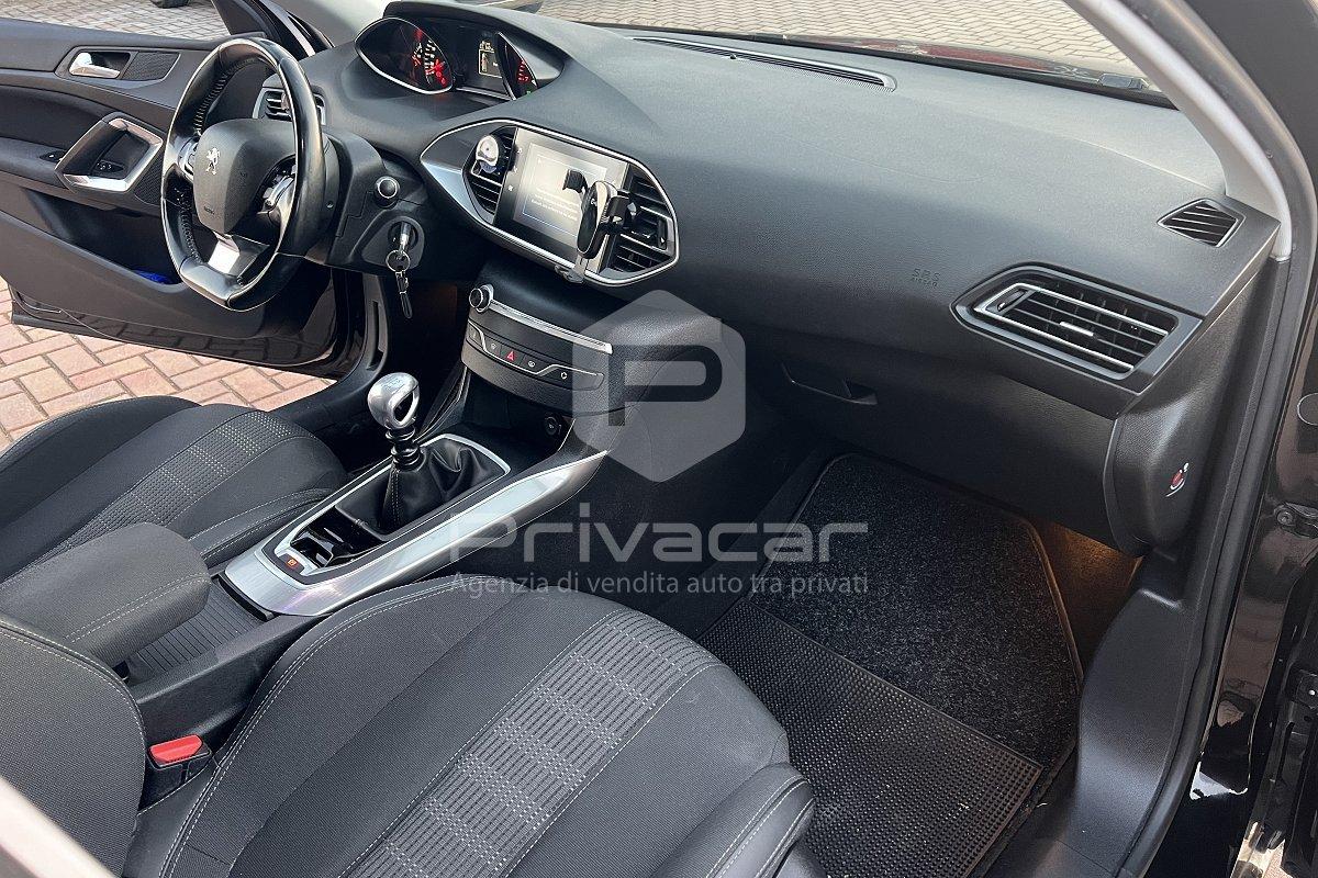 PEUGEOT 308 PureTech Turbo 130 S&S Allure