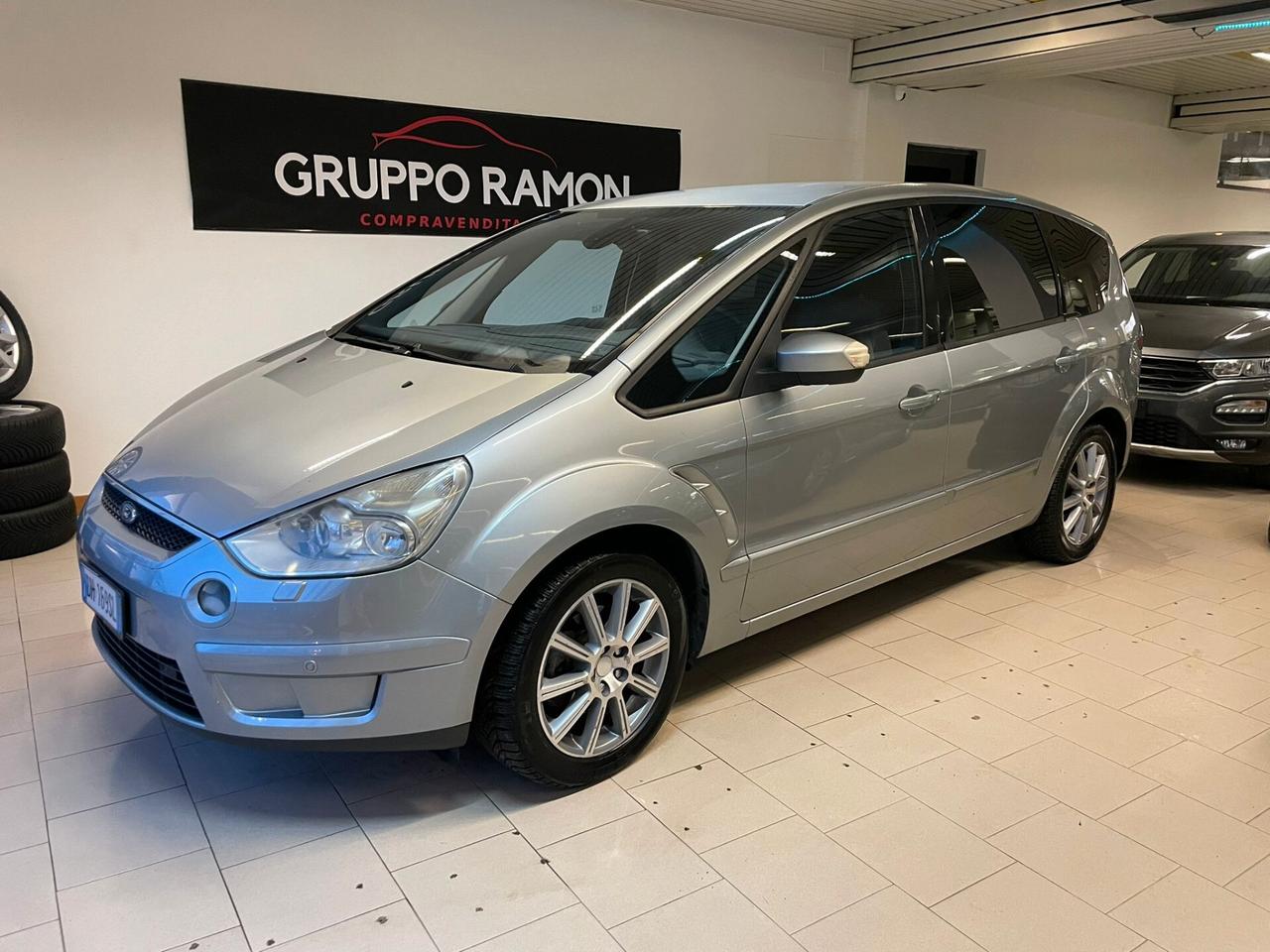 Ford S-Max 2.0 TDCi 140CV Titanium