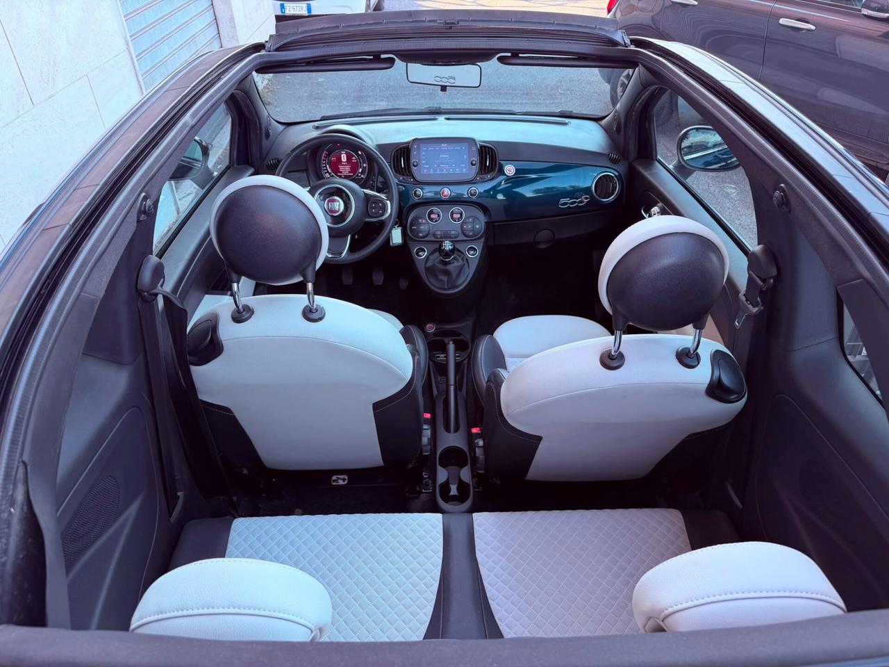 Fiat 500 C 1.0 Hybrid Dolcevita Special Edition