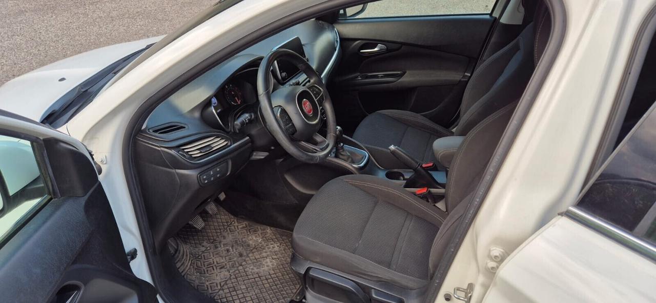 Fiat Tipo 1.6 Mjt S&S 5 porte Lounge - 2018