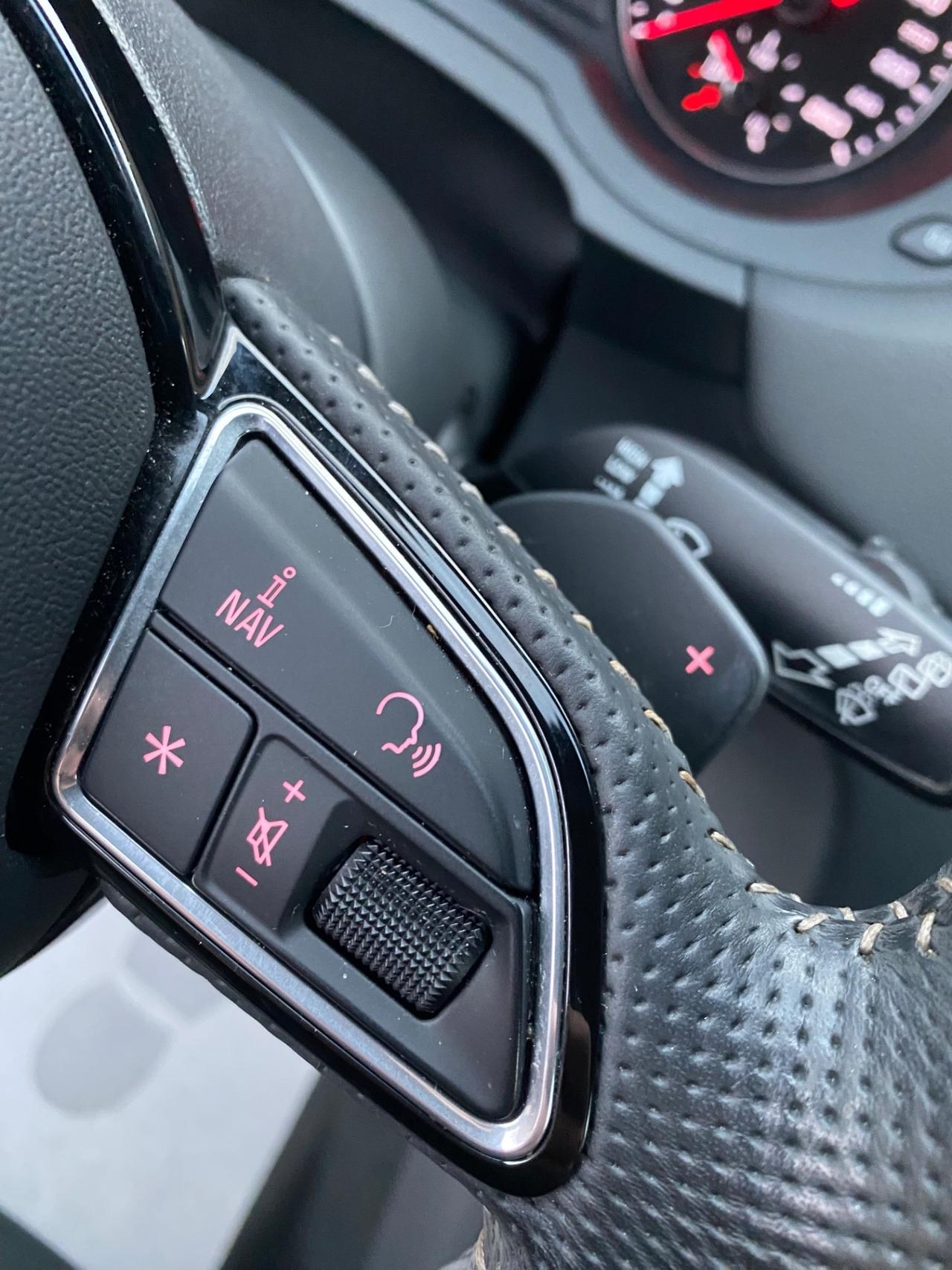 Audi Q3 2.0 TDI 120 CV S-tronic Sport S-Line